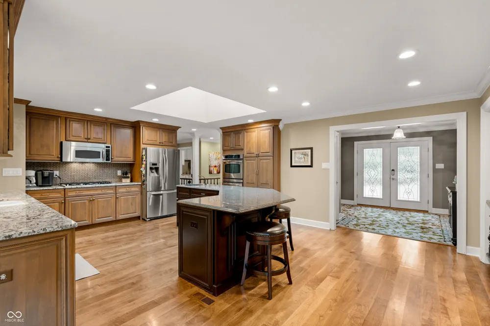 10707 Compass Court Indianapolis, IN 46256