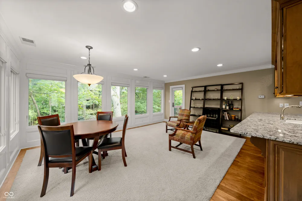 10707 Compass Court Indianapolis, IN 46256