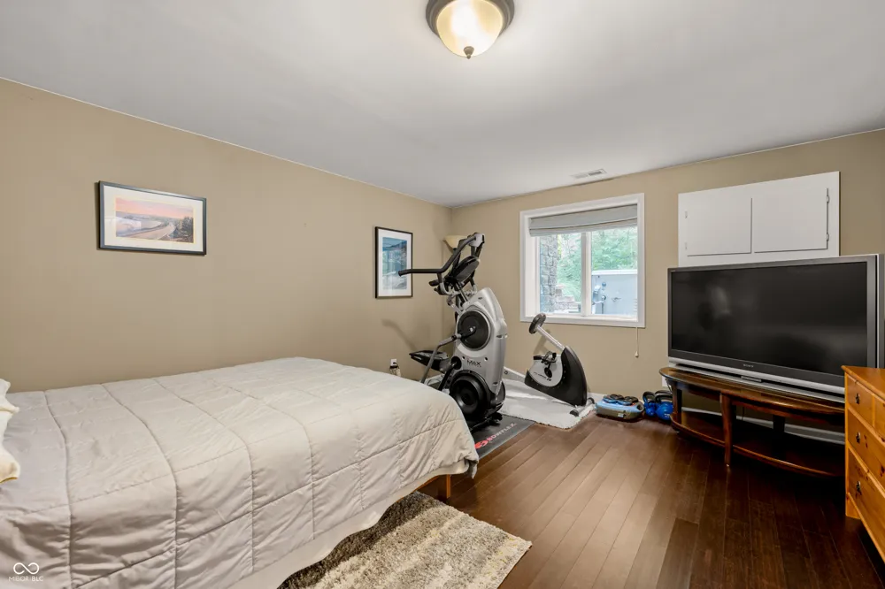 10707 Compass Court Indianapolis, IN 46256