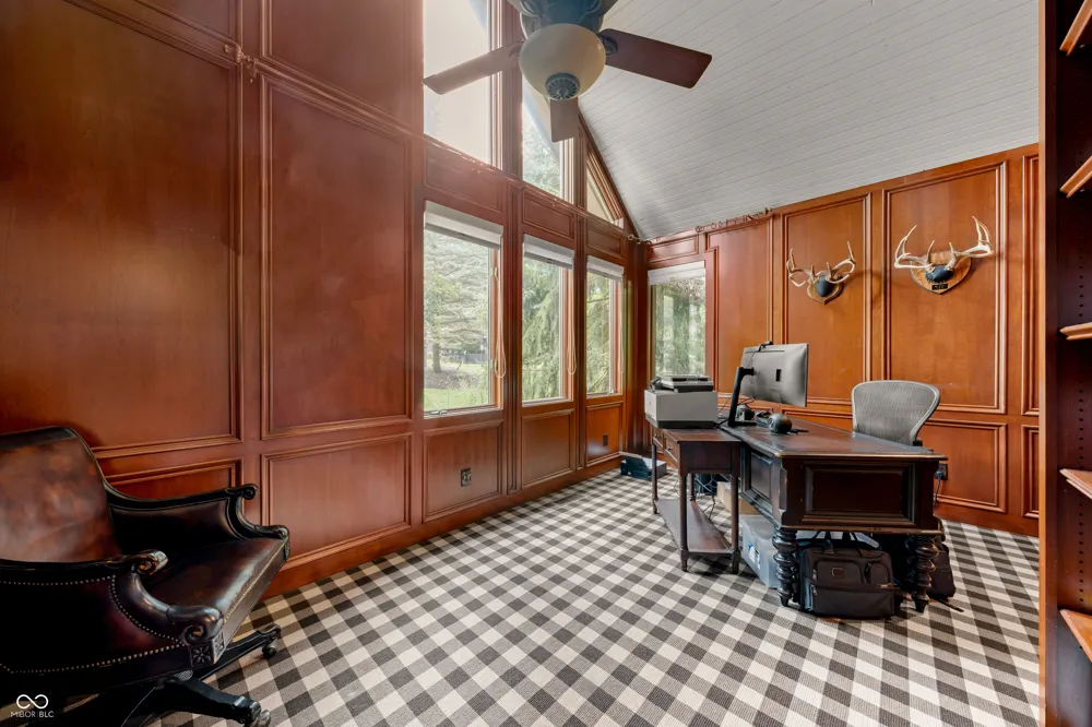 10707 Compass Court Indianapolis, IN 46256