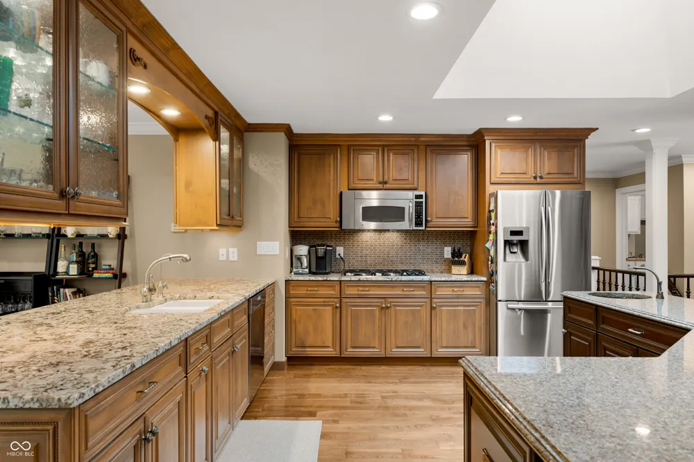 10707 Compass Court Indianapolis, IN 46256