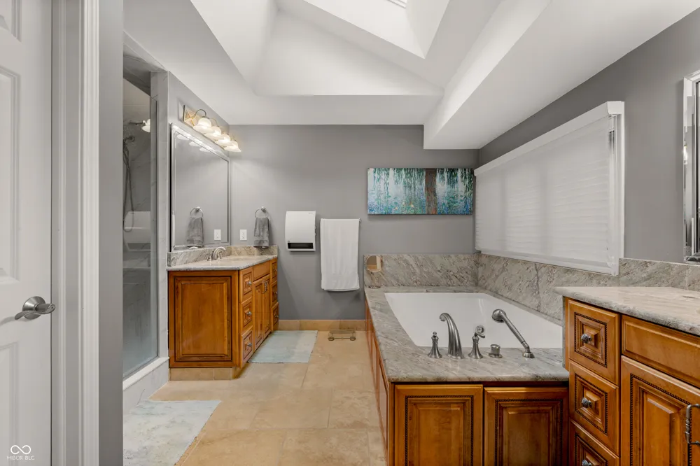 10707 Compass Court Indianapolis, IN 46256