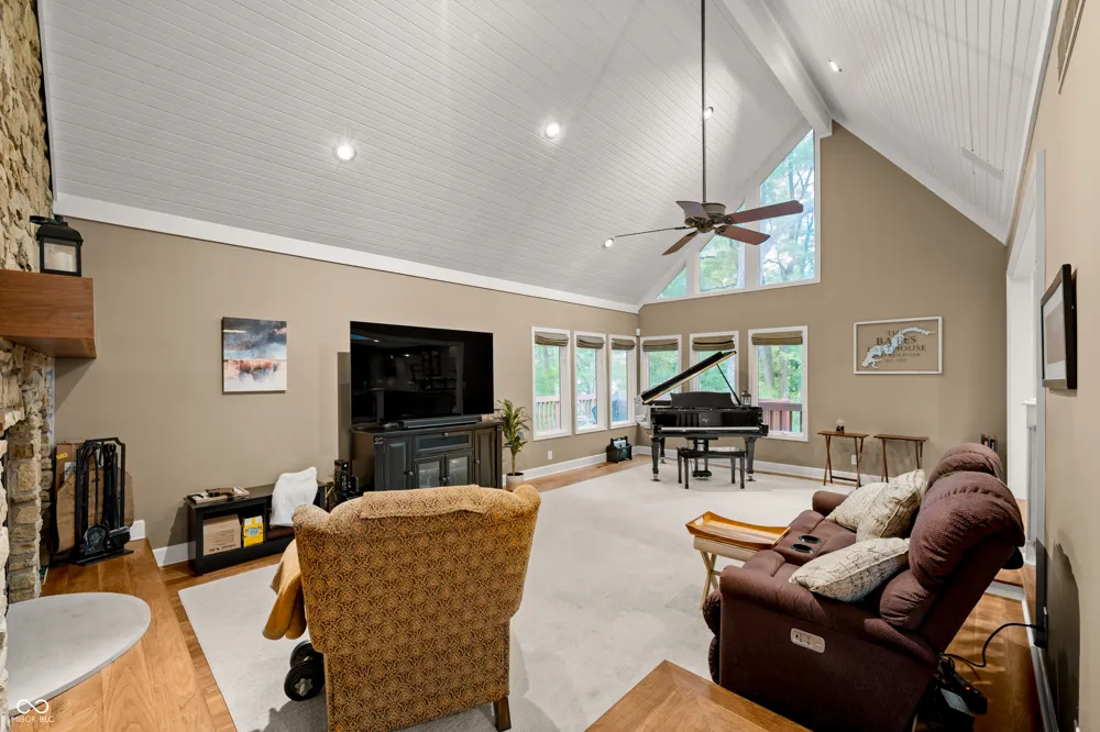10707 Compass Court Indianapolis, IN 46256