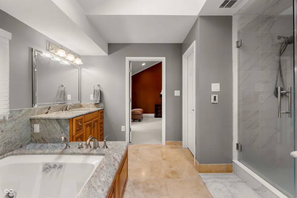 10707 Compass Court Indianapolis, IN 46256