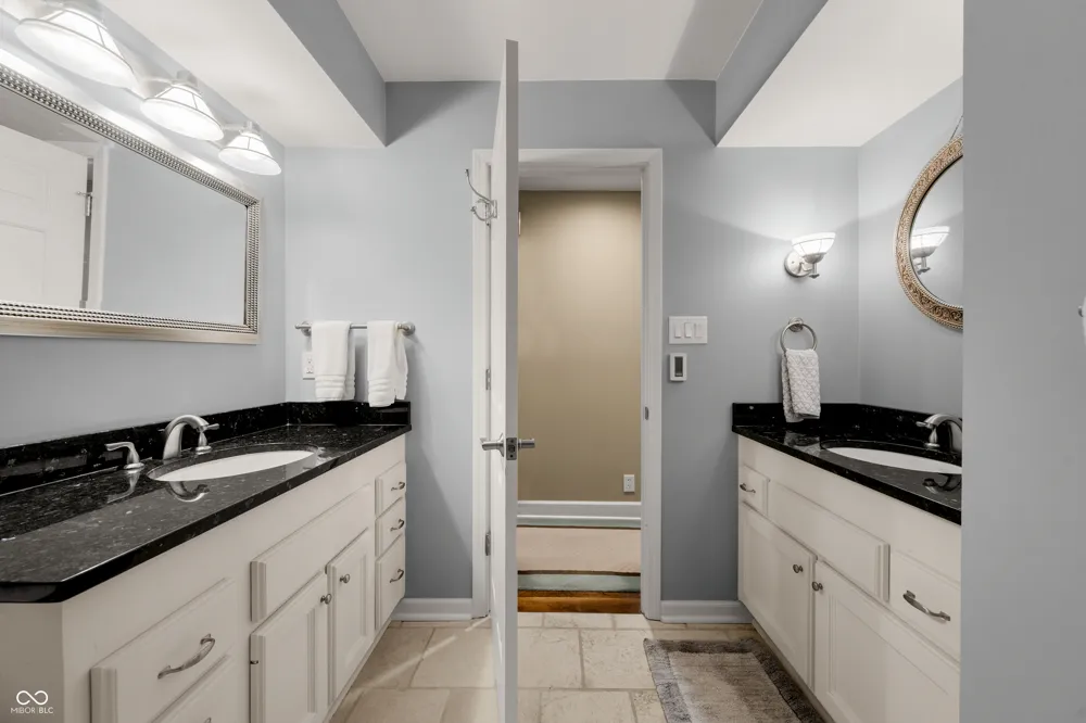 10707 Compass Court Indianapolis, IN 46256