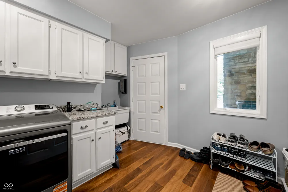 10707 Compass Court Indianapolis, IN 46256