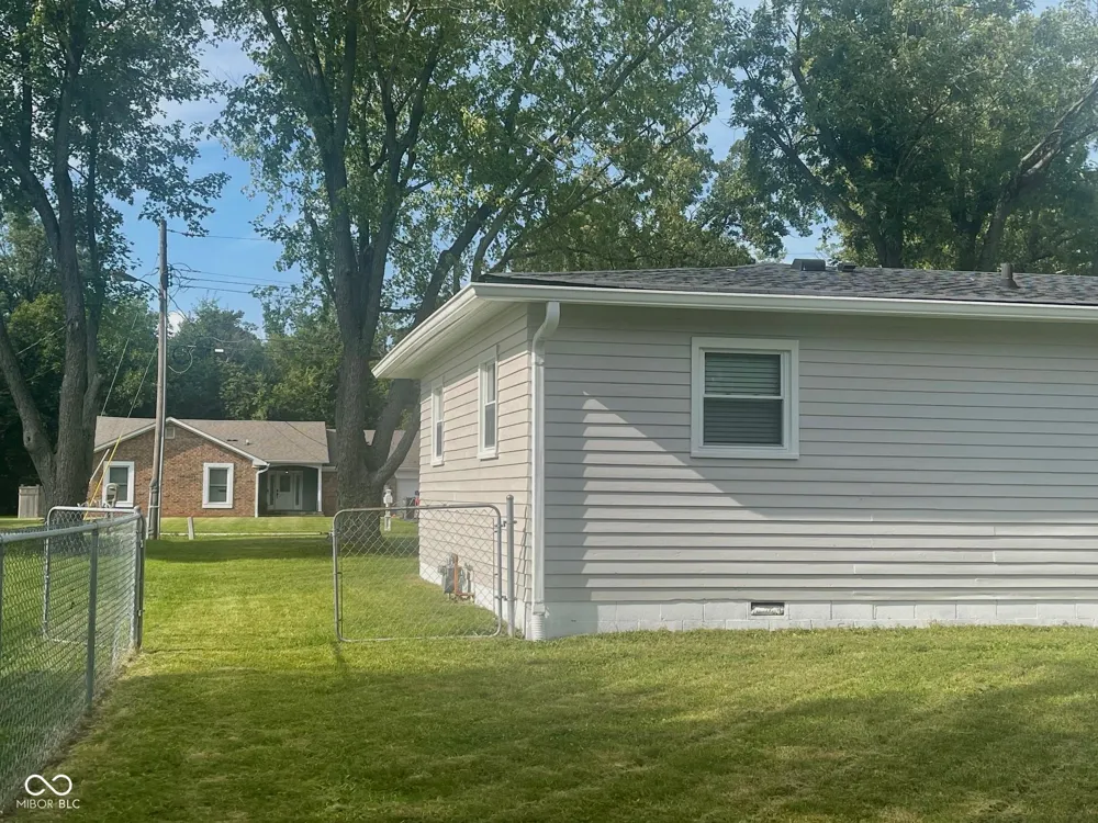 8845 W Banta Road Camby, IN 46113