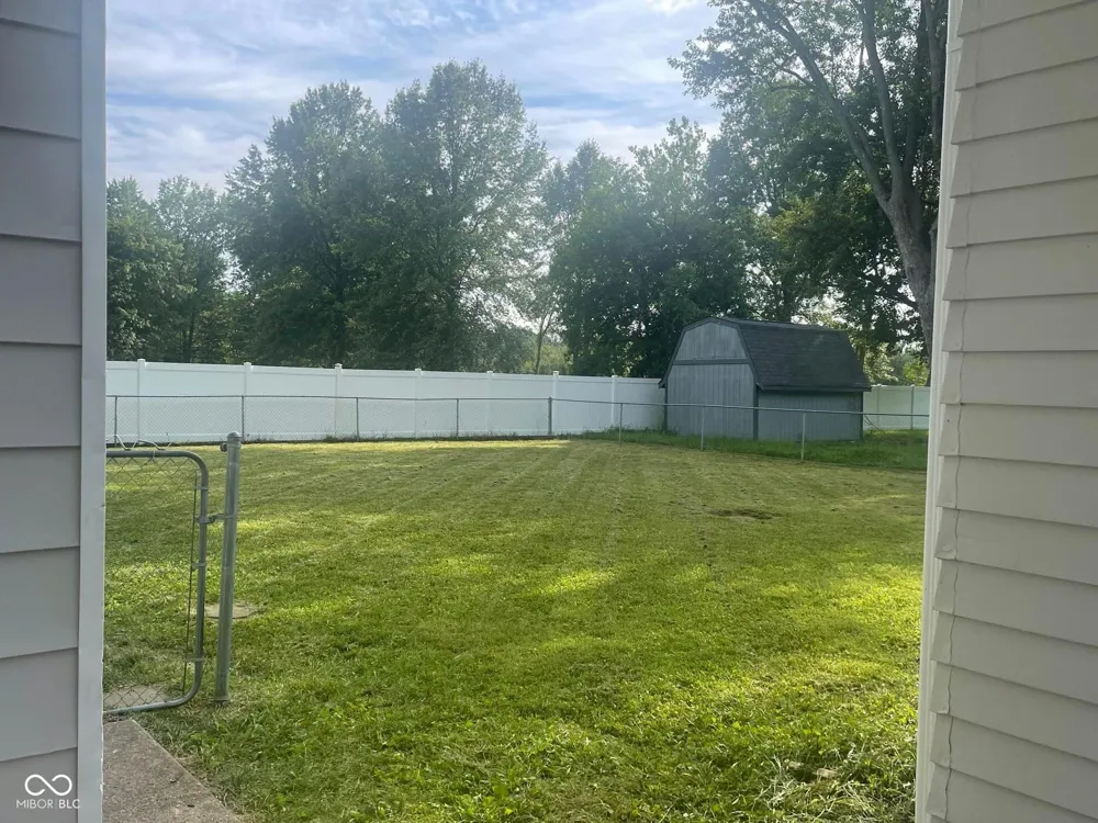 8845 W Banta Road Camby, IN 46113
