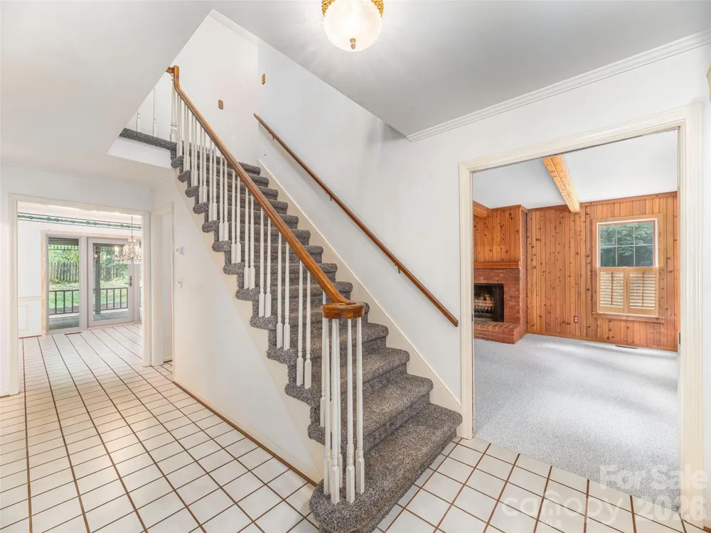 200 Heathcote Road Hendersonville, NC 28791