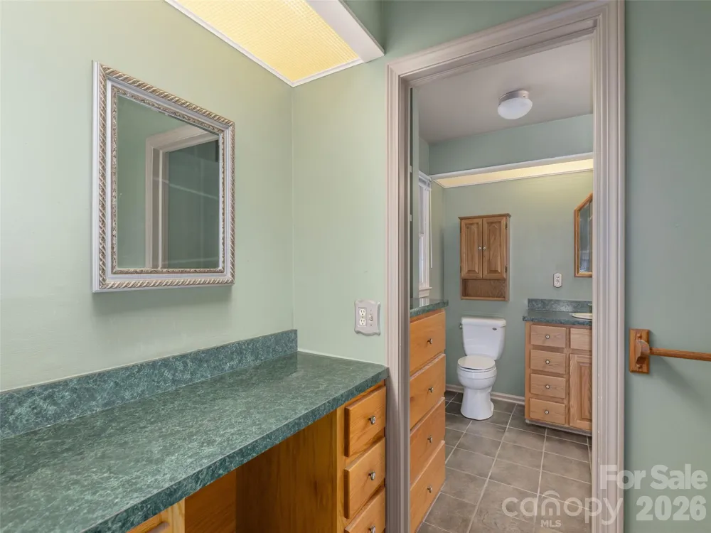 200 Heathcote Road Hendersonville, NC 28791