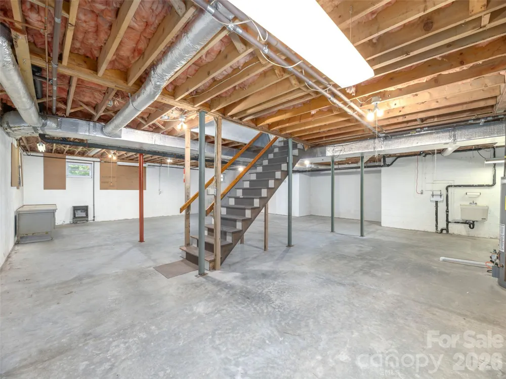200 Heathcote Road Hendersonville, NC 28791