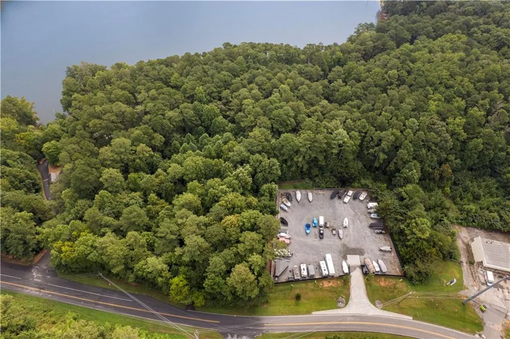 000 Allatoona Gateway Road Acworth, GA 30102