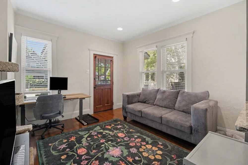 2190 Franklin Road Berkley, MI 48072