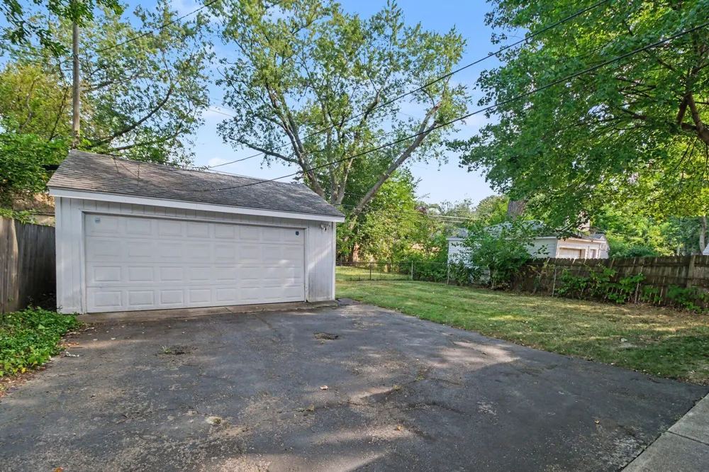 2190 Franklin Road Berkley, MI 48072