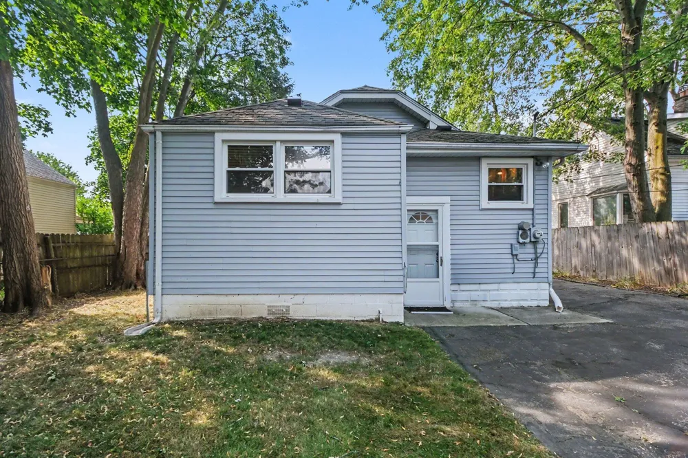 2190 Franklin Road Berkley, MI 48072