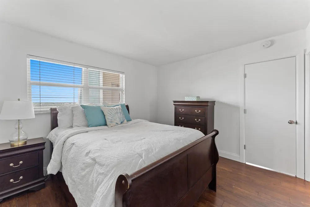 1630 OCEAN BOULEVARD #1011 Pompano Beach, FL 33062