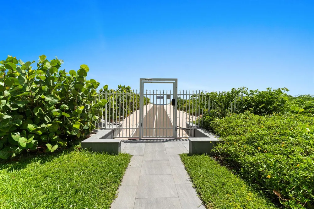 1630 OCEAN BOULEVARD #1011 Pompano Beach, FL 33062