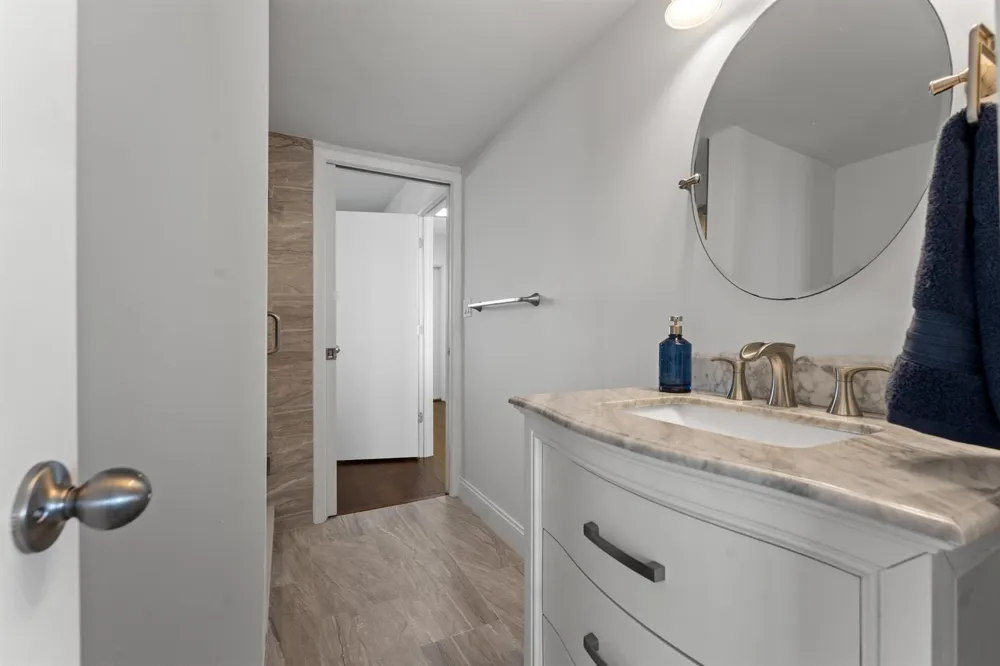 1630 OCEAN BOULEVARD #1011 Pompano Beach, FL 33062