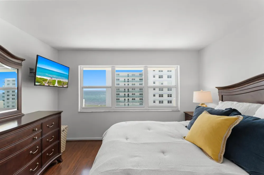 1630 OCEAN BOULEVARD #1011 Pompano Beach, FL 33062
