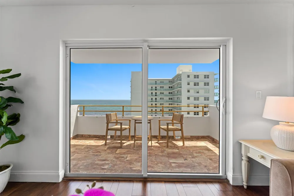 1630 OCEAN BOULEVARD #1011 Pompano Beach, FL 33062