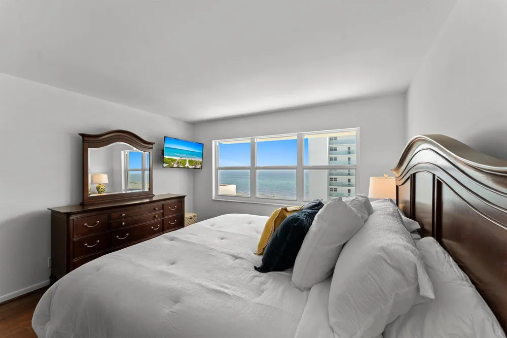 1630 OCEAN BOULEVARD #1011 Pompano Beach, FL 33062