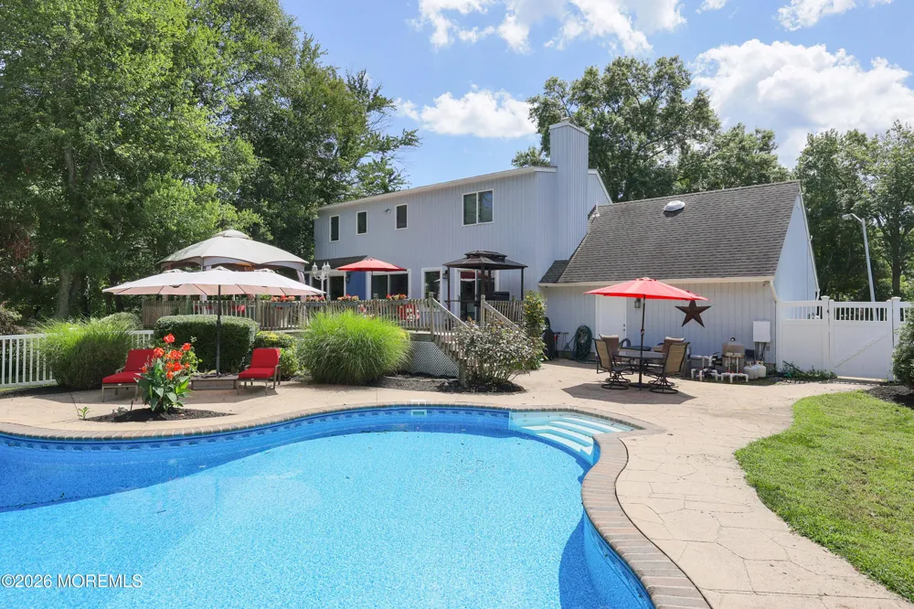 731 Mccormick Drive Toms River, NJ 08753