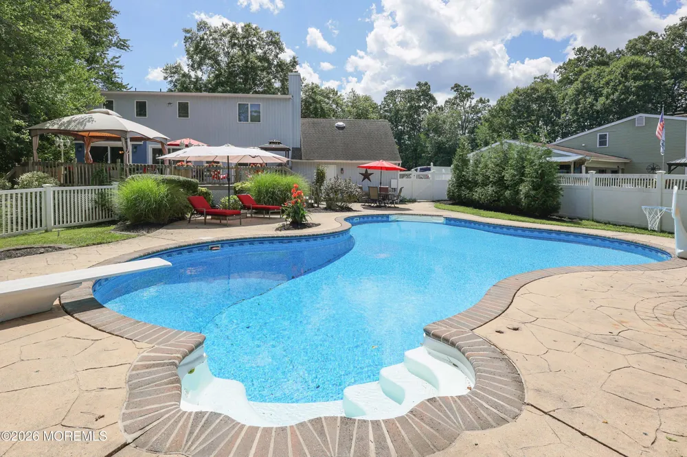 731 Mccormick Drive Toms River, NJ 08753
