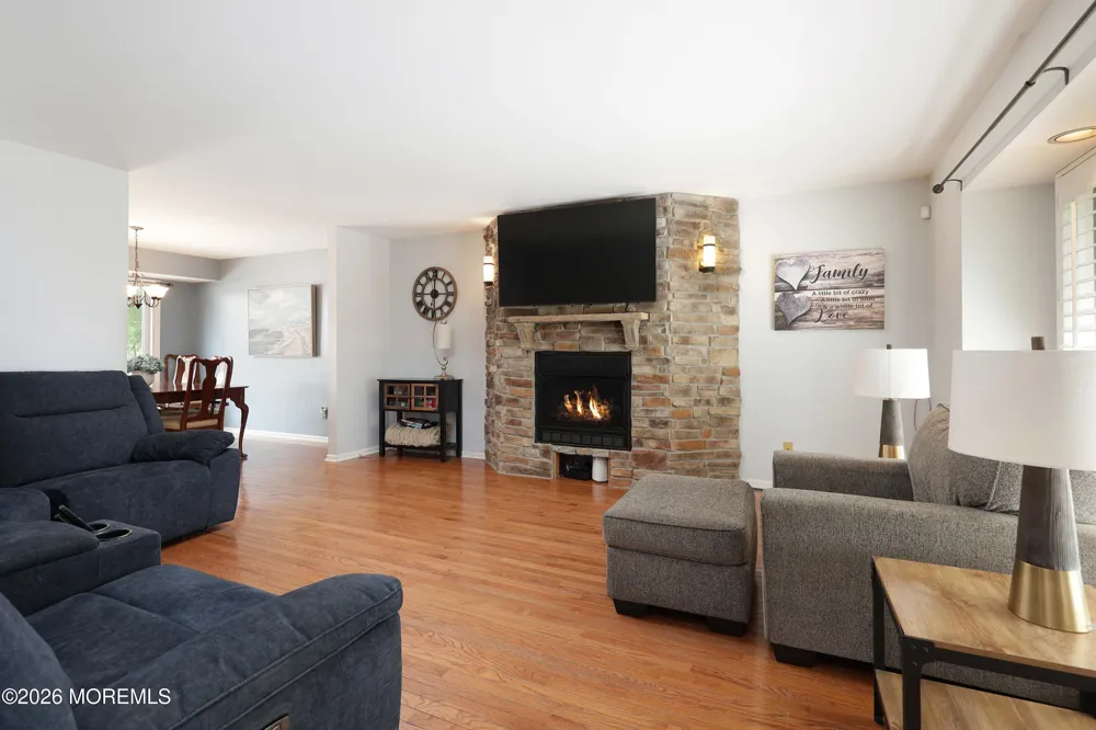 731 Mccormick Drive Toms River, NJ 08753