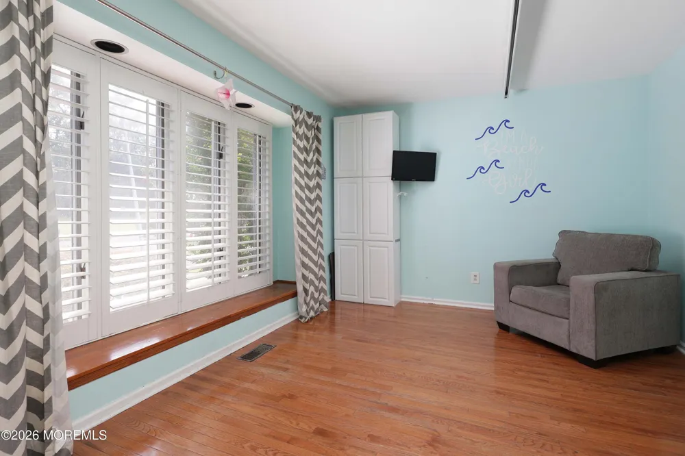 731 Mccormick Drive Toms River, NJ 08753