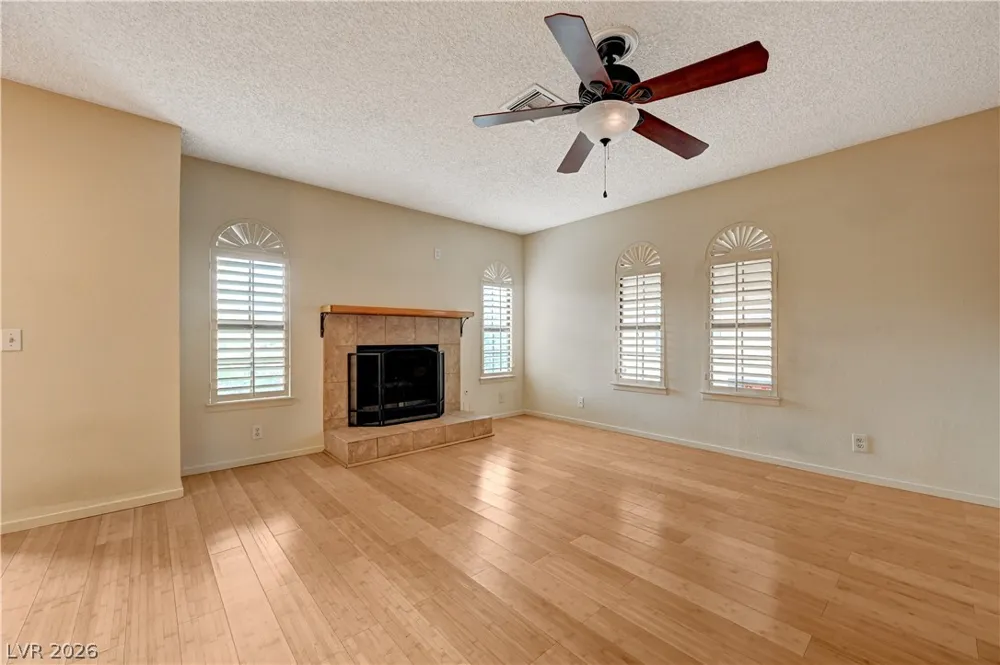 4096 CRETE LANE #C Las Vegas, NV 89103