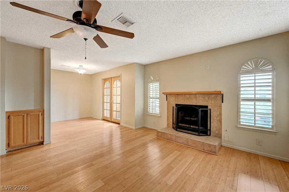 4096 CRETE LANE #C Las Vegas, NV 89103
