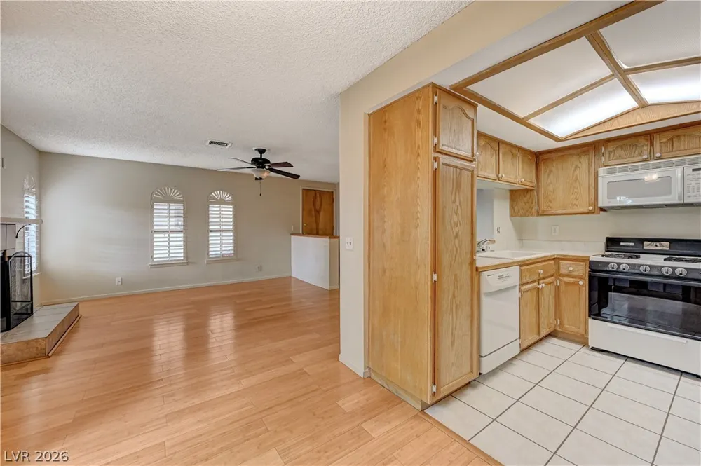 4096 CRETE LANE #C Las Vegas, NV 89103