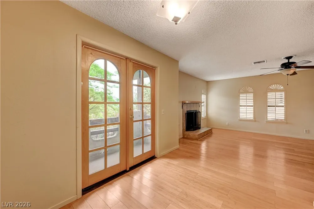 4096 CRETE LANE #C Las Vegas, NV 89103