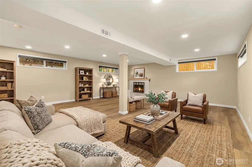 212 143rd Street SE Lynnwood, WA 98208