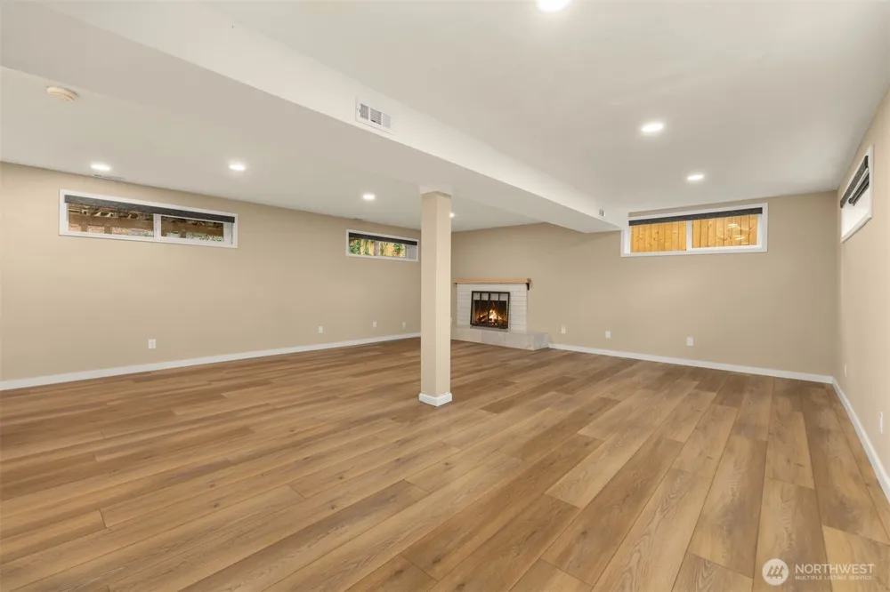 212 143rd Street SE Lynnwood, WA 98208