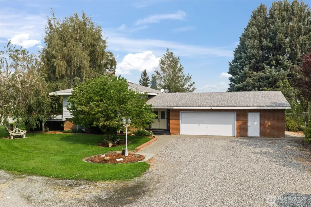 18 Cedar Avenue Brewster, WA 98812