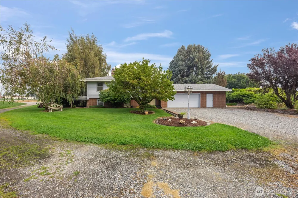 18 Cedar Avenue Brewster, WA 98812