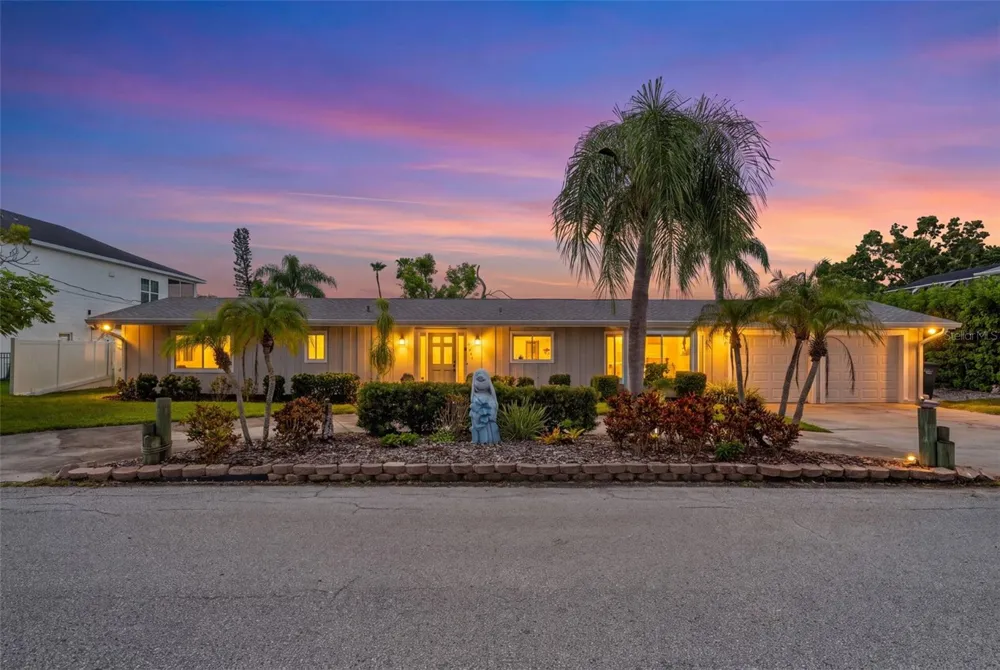 4331 POMPANO LANE Palmetto, FL 34221