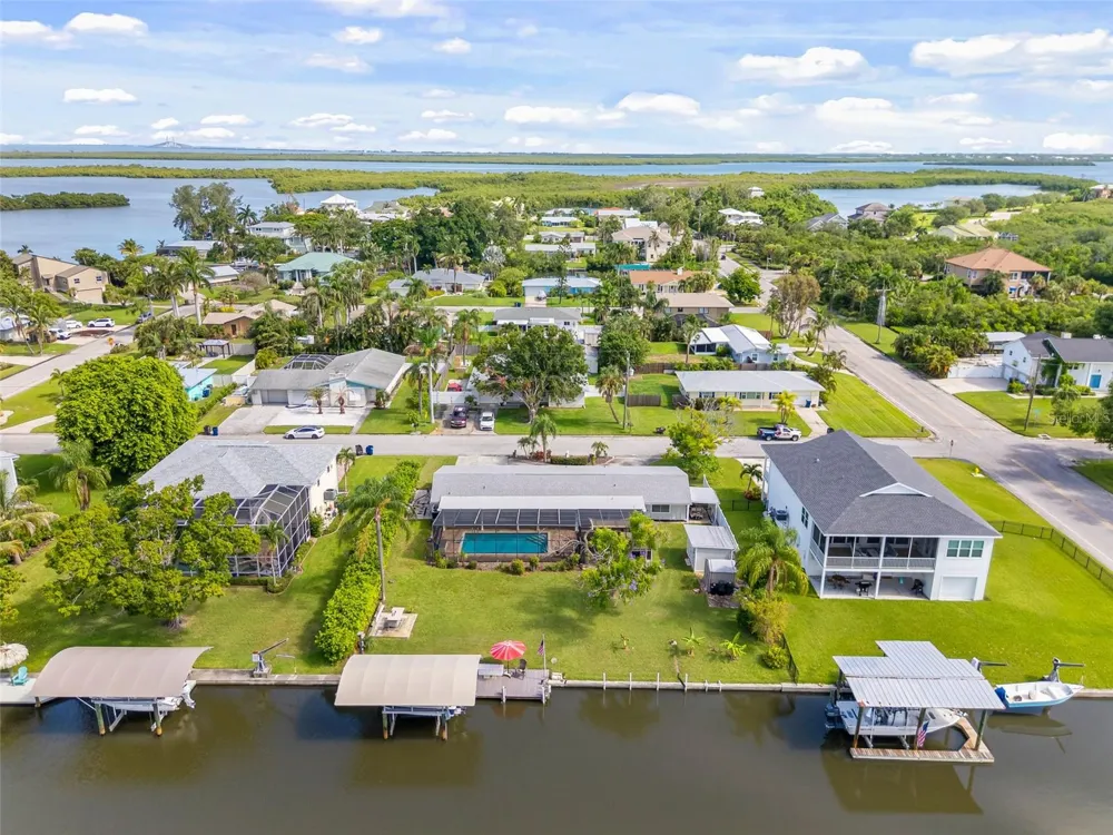 4331 POMPANO LANE Palmetto, FL 34221