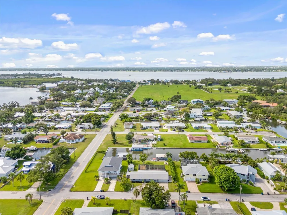 4331 POMPANO LANE Palmetto, FL 34221