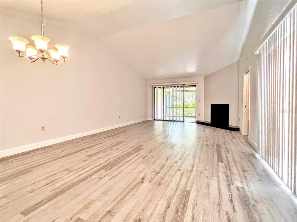 5549 BOULDER BOULEVARD #7 Sarasota, FL 34233