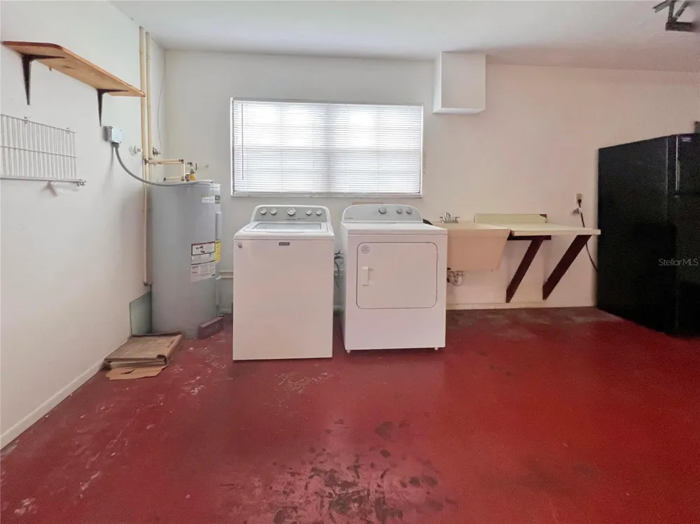 5549 BOULDER BOULEVARD #7 Sarasota, FL 34233