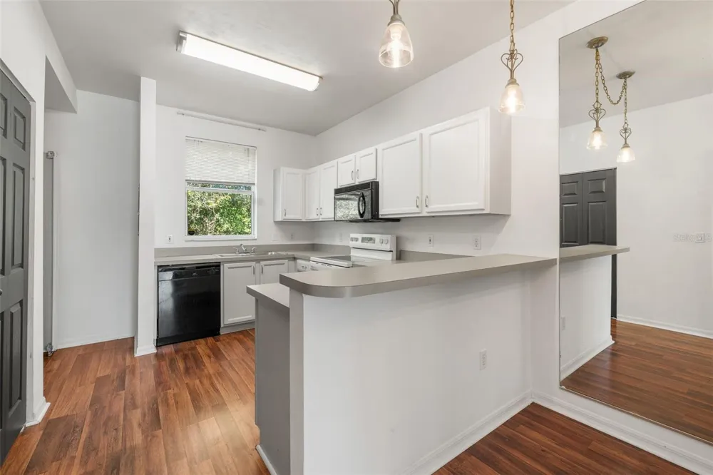 3970 SW 20TH AVENUE #904 Gainesville, FL 32607