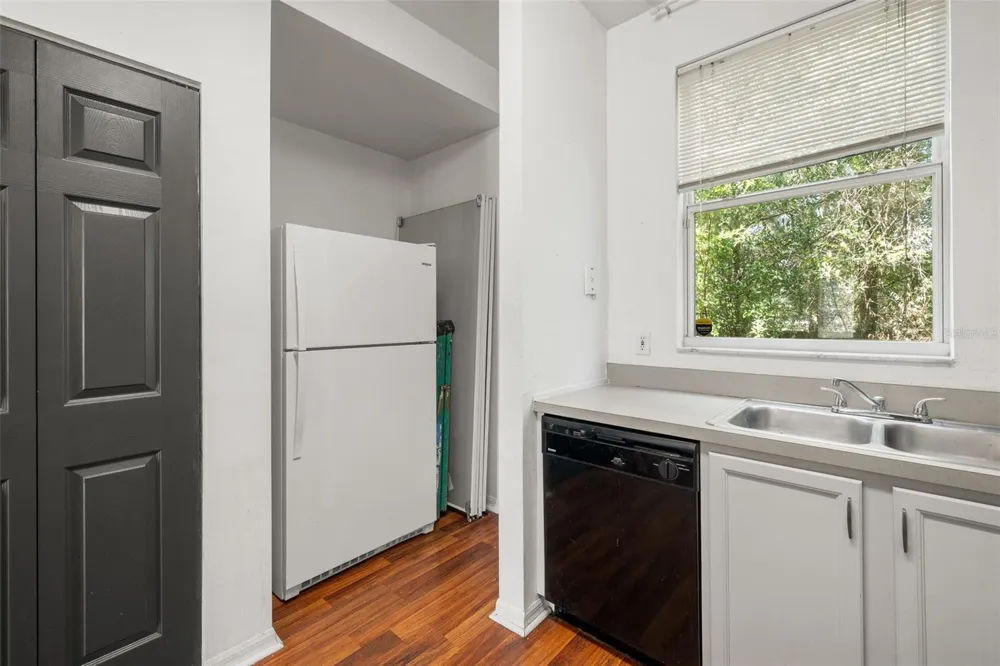 3970 SW 20TH AVENUE #904 Gainesville, FL 32607