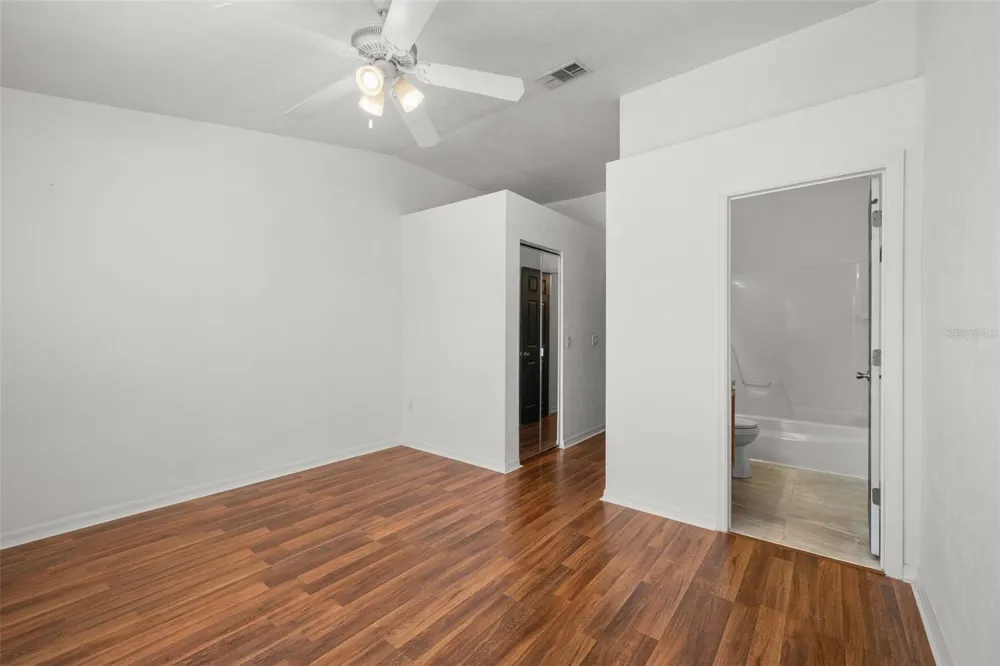 3970 SW 20TH AVENUE #904 Gainesville, FL 32607