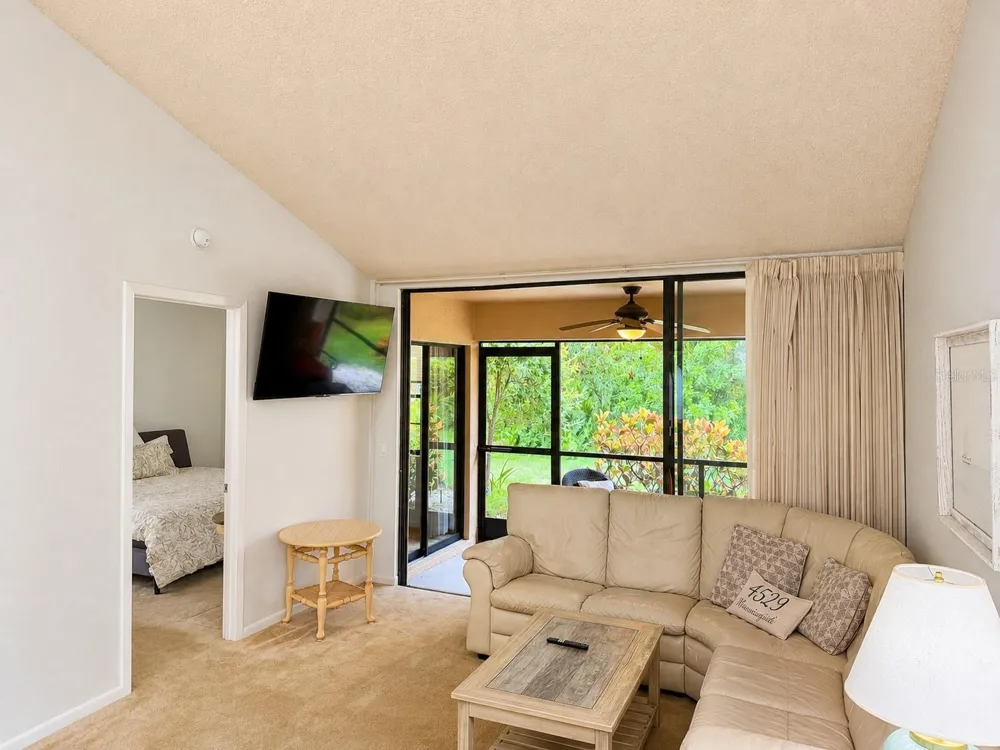 4529 MORNINGSIDE #8 Sarasota, FL 34235
