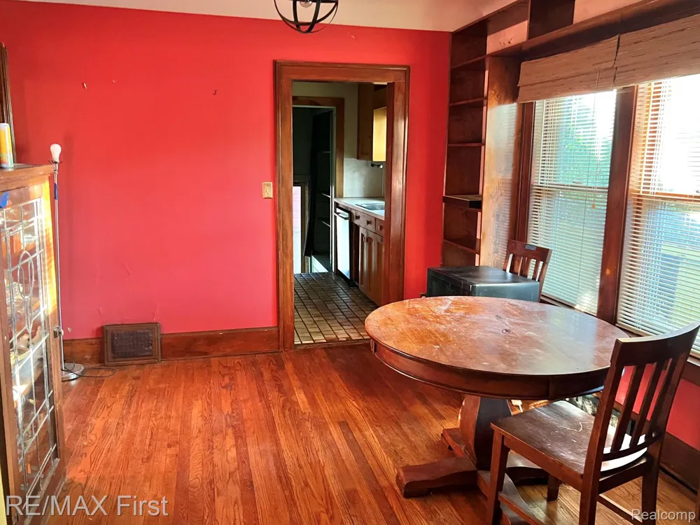 1441 Catalpa Drive Berkley City, MI 48072