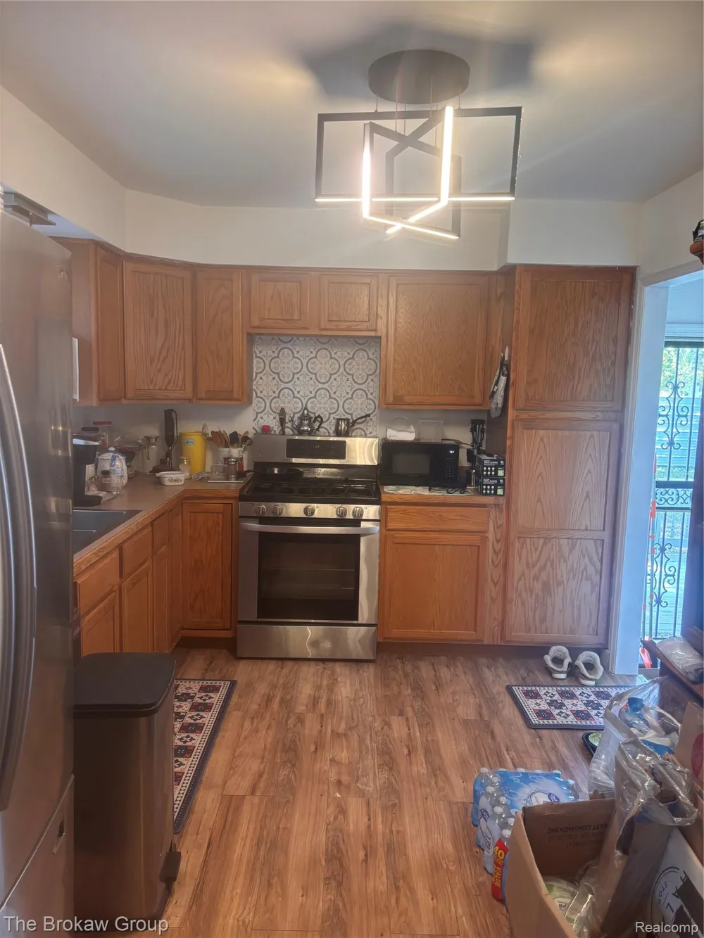 5916 Susan Street Flint City, MI 48505