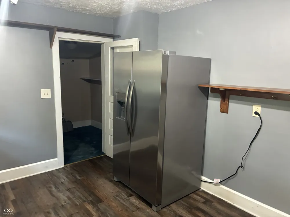 9153 S Meridian Street Knightstown, IN 46148