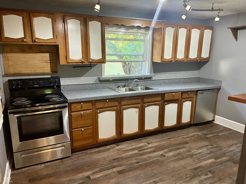9153 S Meridian Street Knightstown, IN 46148